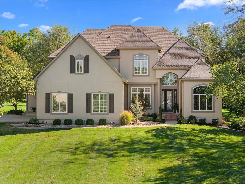311 NW Rockwood Court - Photo 1