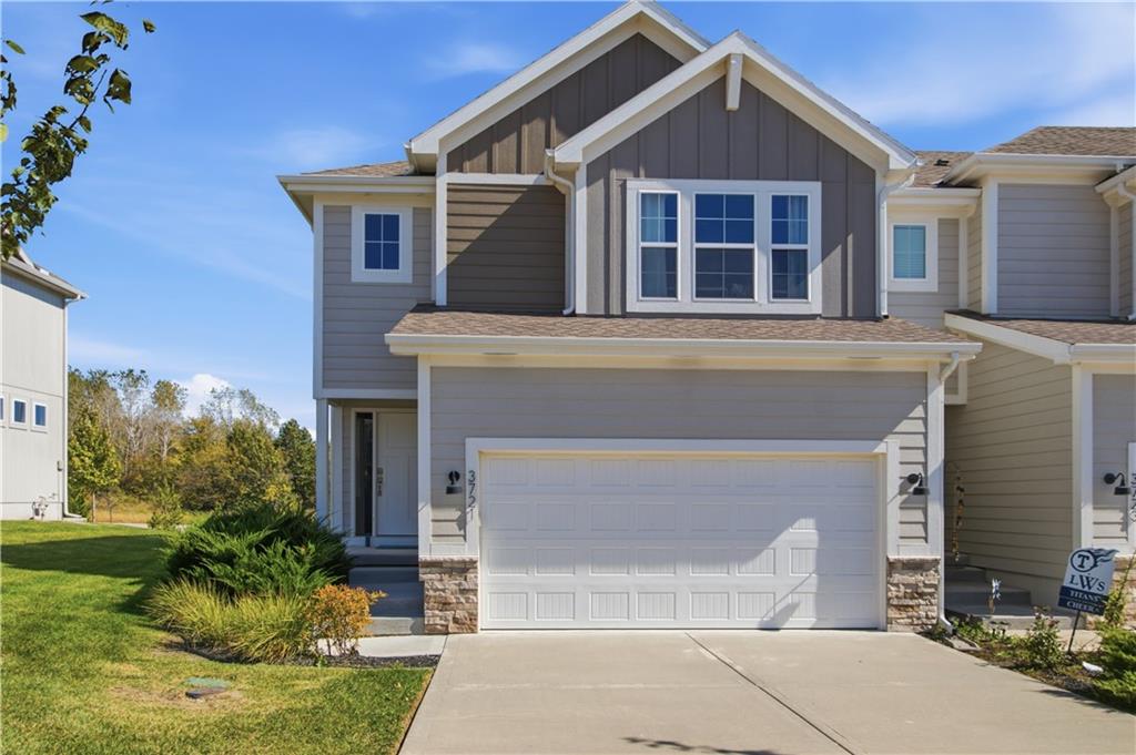 3721 SW Walsh Drive - Photo 1