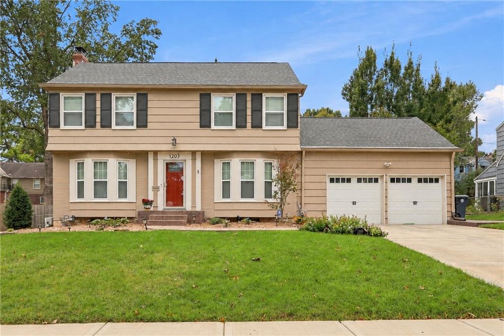 1203 Romany Road - Photo 1