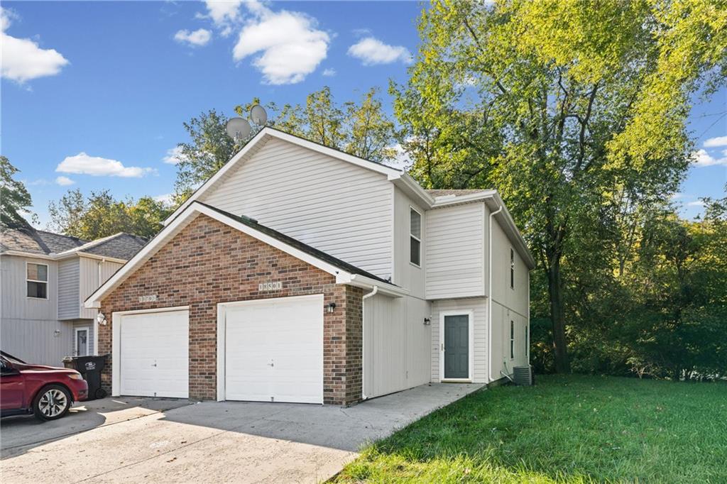 18501 E 3rd Street Court N - Photo 1