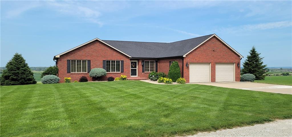 19540 Kingsview Drive - Photo 1