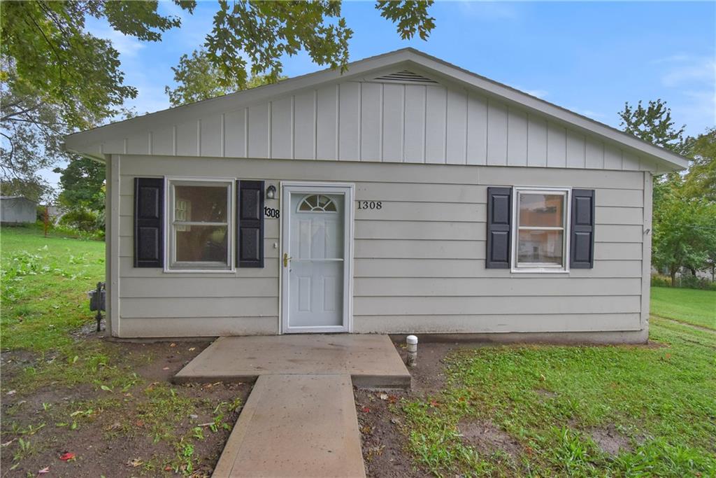 1308 L Street - Photo 1