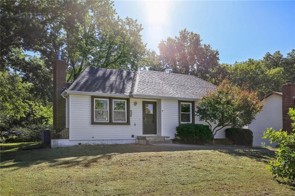 2106 Antioch Street - Photo 1