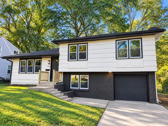 7503 E 93rd Street - Photo 1