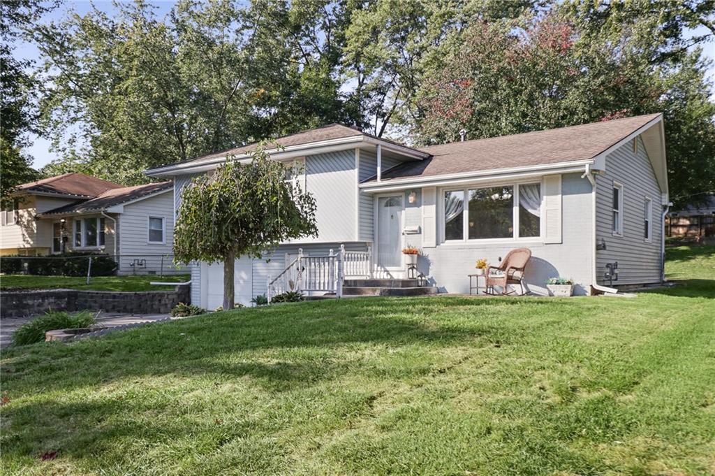 3012 S Norwood Avenue S - Photo 1