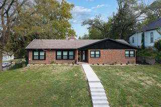 201 E Riley Street - Photo 1