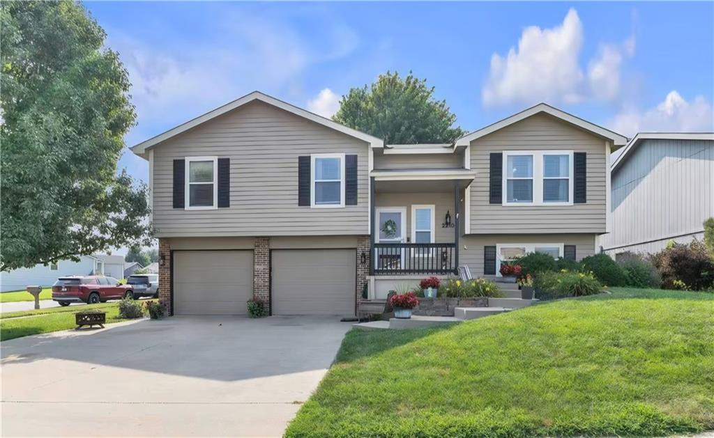 2210 Meadow Trail - Photo 1