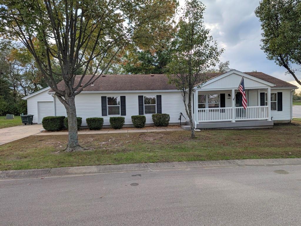 846 NE White Oaks Lane - Photo 1