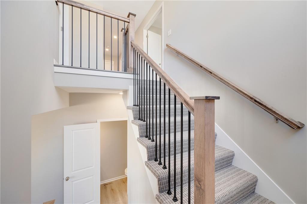Thumbnail 16