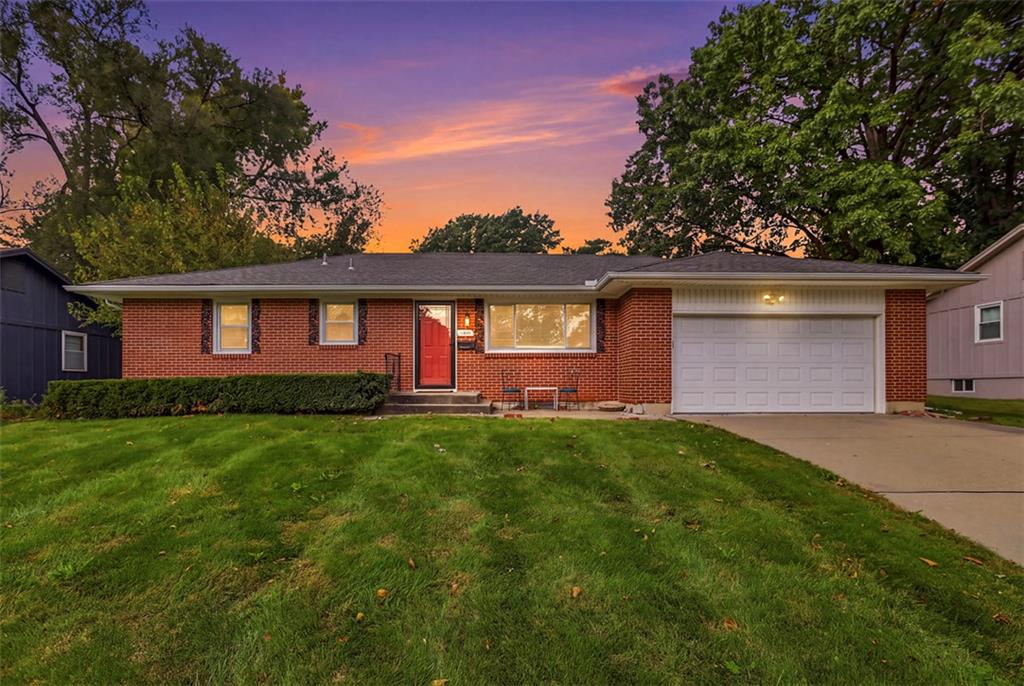8914 Park Street - Photo 1