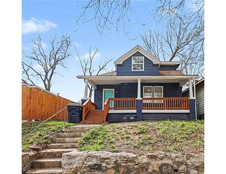 2116 Kansas Avenue - Photo 1
