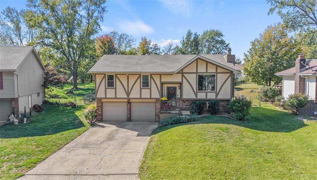 10509 NW 57th Street - Photo 1
