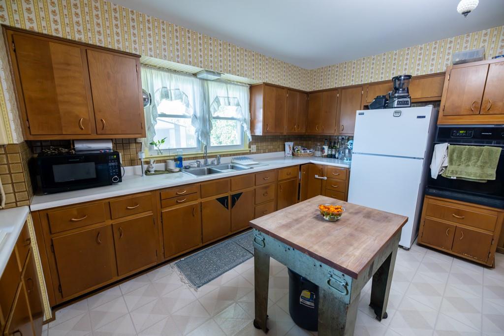Thumbnail 37