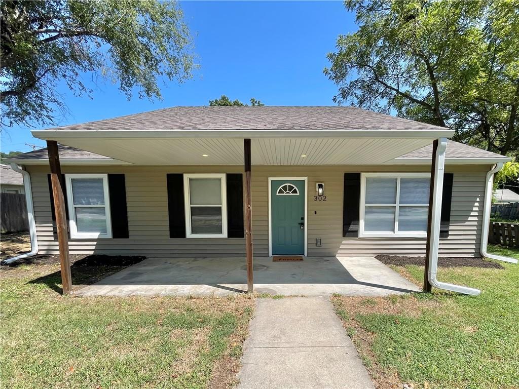 302 Gum Street - Photo 1