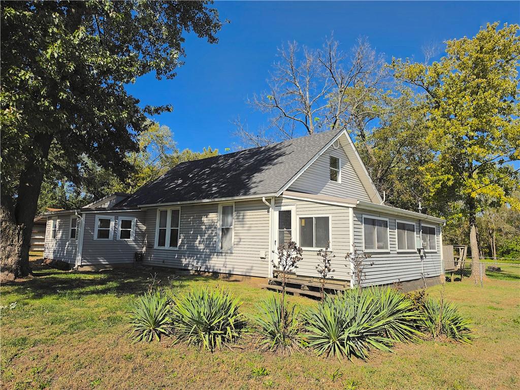 923 S Walnut Street - Photo 1