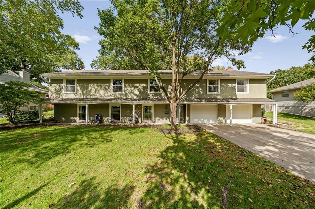 912 W 98th Street - Photo 1