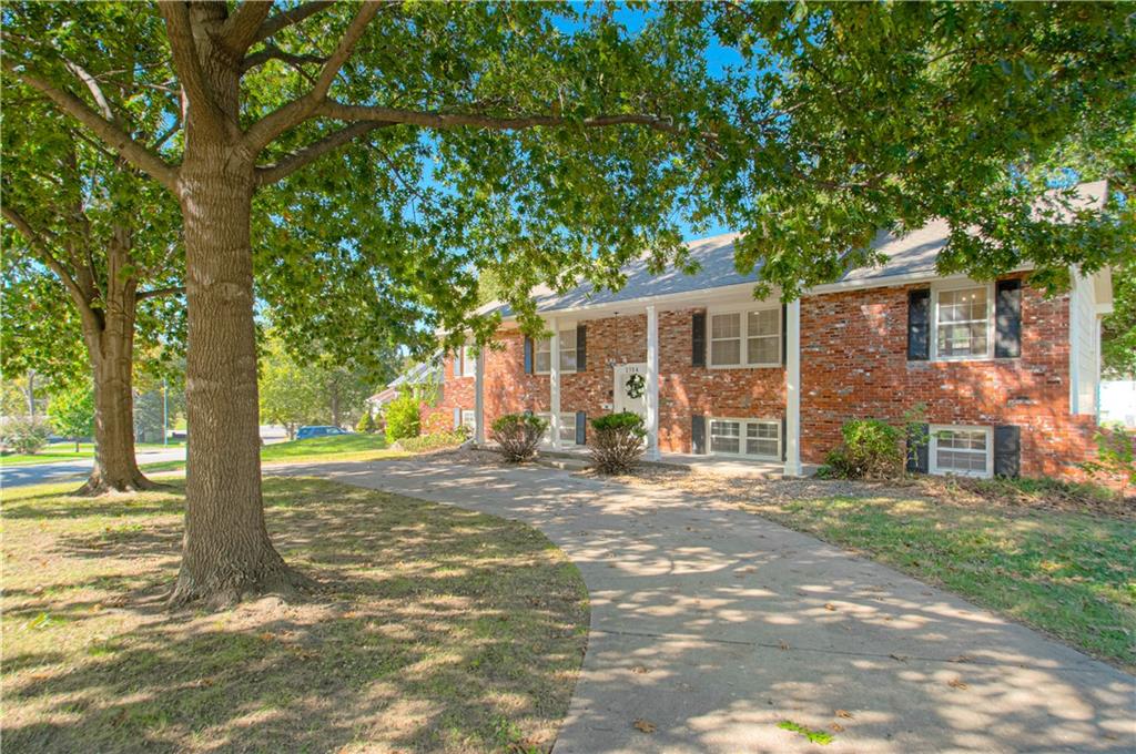 2704 NE 67th Terrace - Photo 1