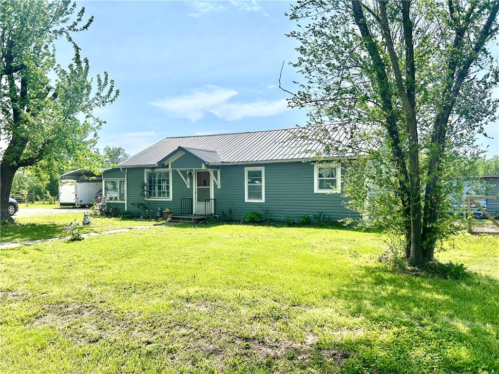 304 W Marvin Road - Photo 1