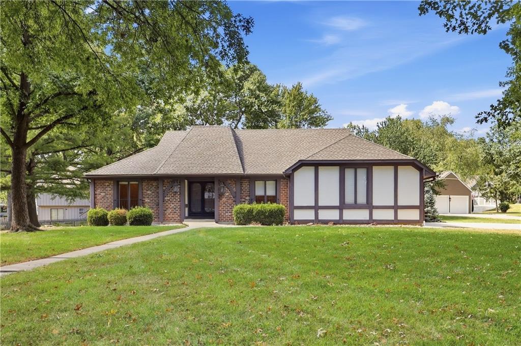 12820 Sagamore Road - Photo 1