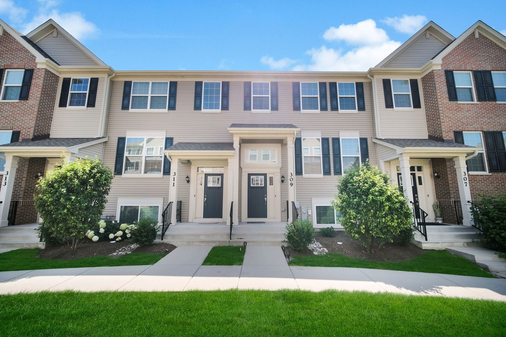 309 Lakeshore Drive