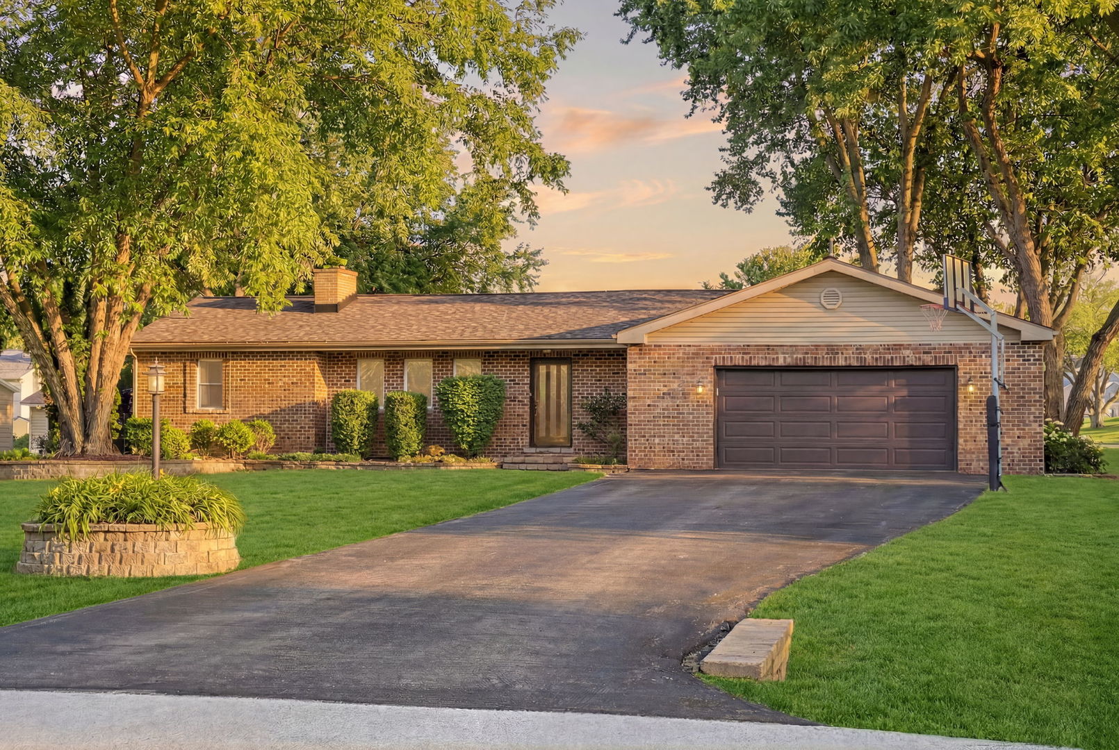 28 S Cherry Drive