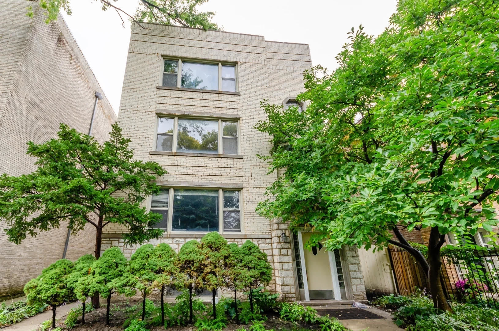 6128 N Francisco Avenue, Chicago, IL 60659