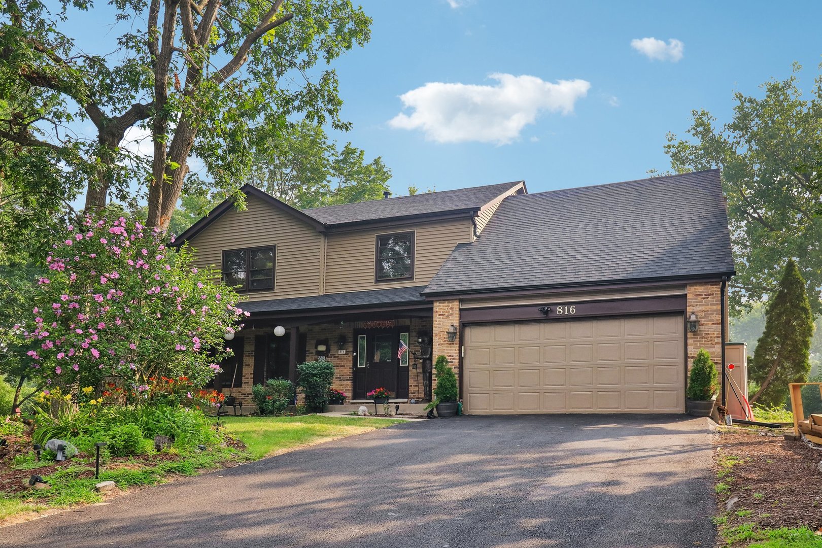 816 Bonnie Brae Lane