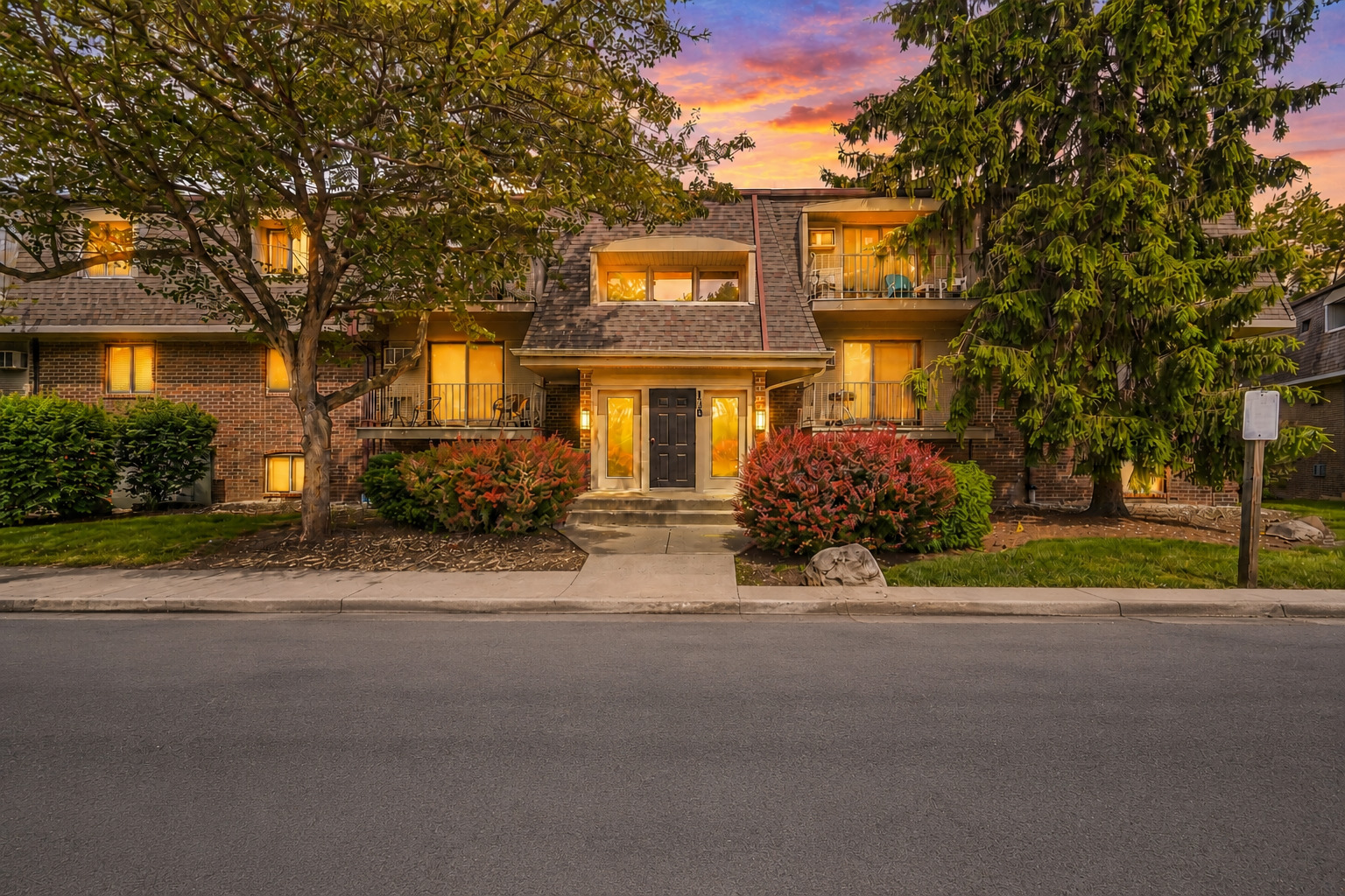 138 E Bailey Road #M