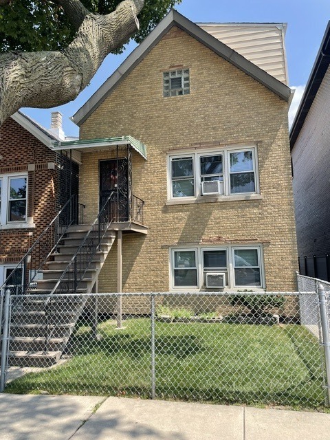 3249 S Racine Avenue, Chicago, IL 60608