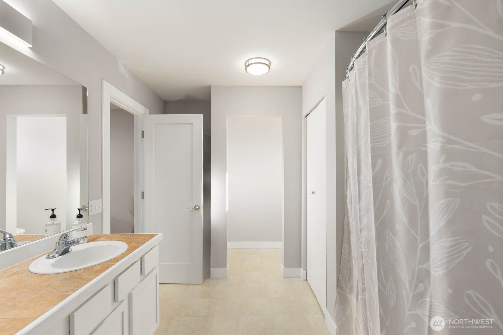 Windermere Renton 2918 SE 3rd Street Renton | Windermere Professional Partners