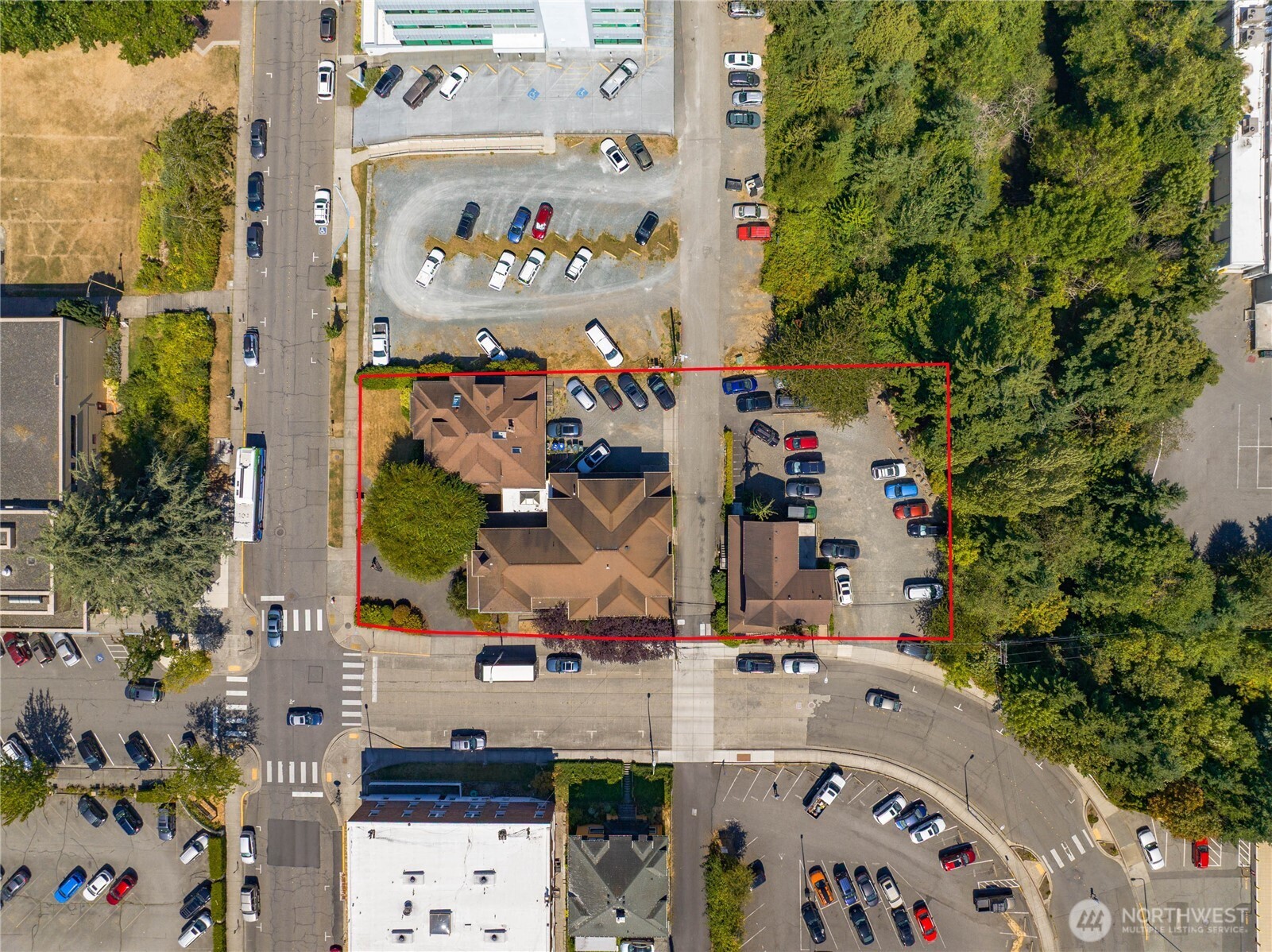 Property at 300 N Commercial Street