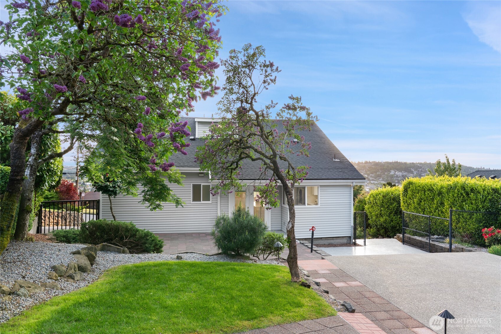 Windermere Renton 420 Renton Avenue S Renton | Windermere Professional Partners