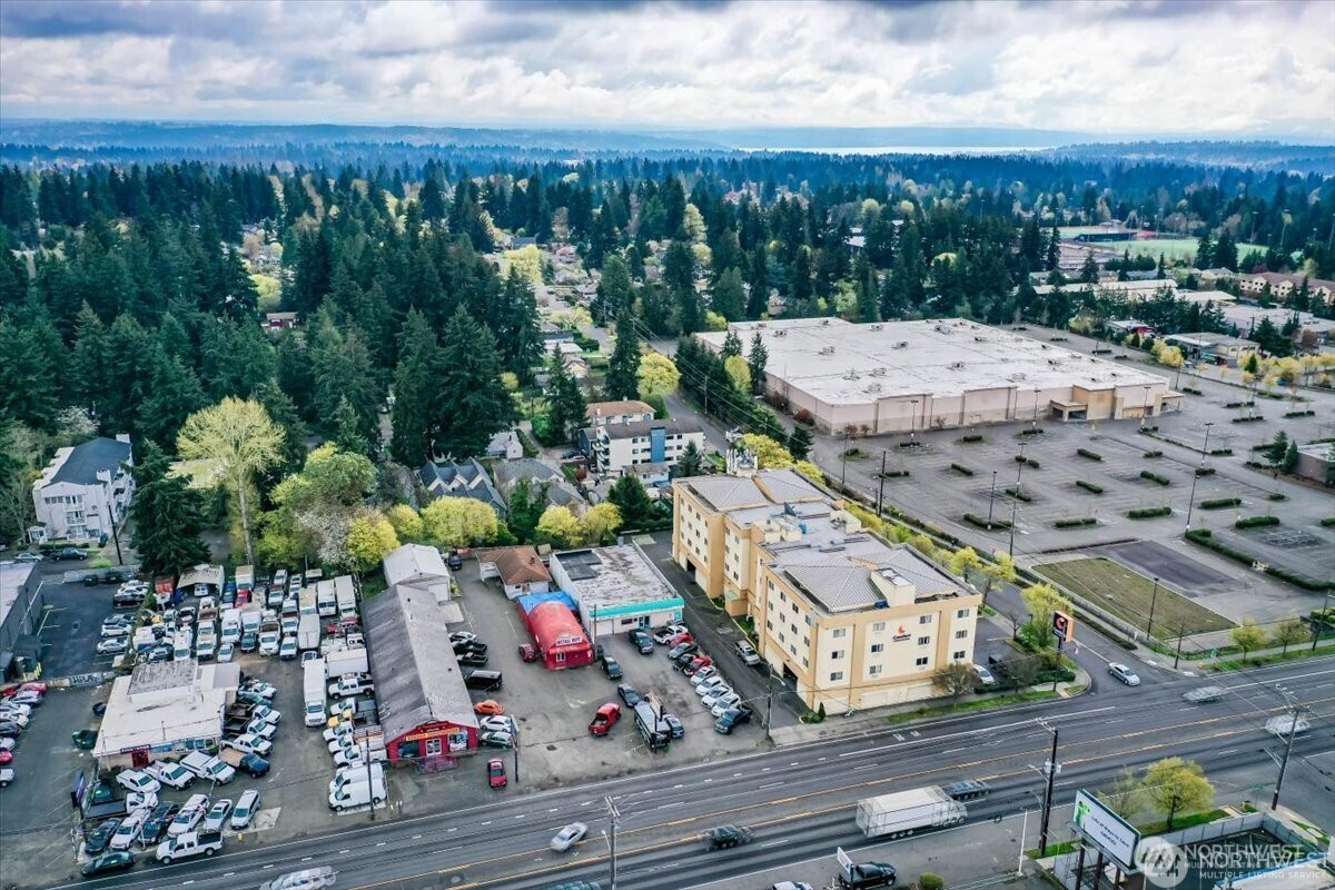 Property at 13720 Aurora Avenue N