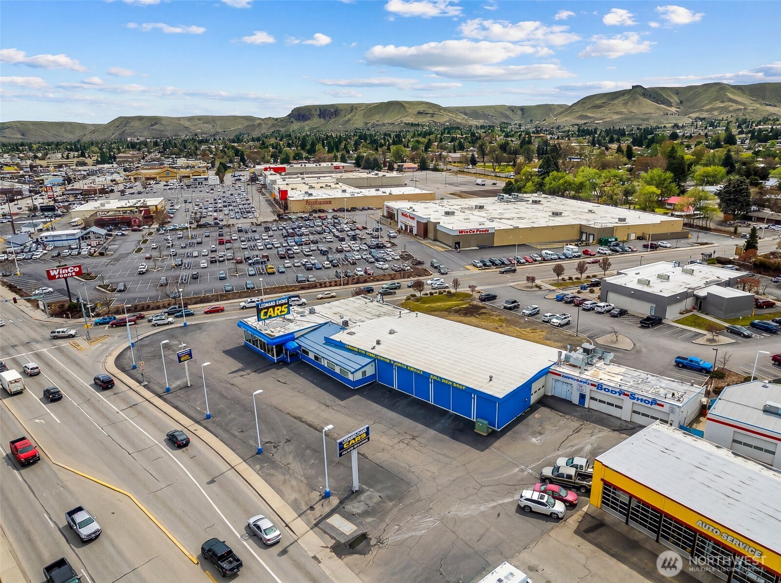 Property at 1424 N Wenatchee Avenue