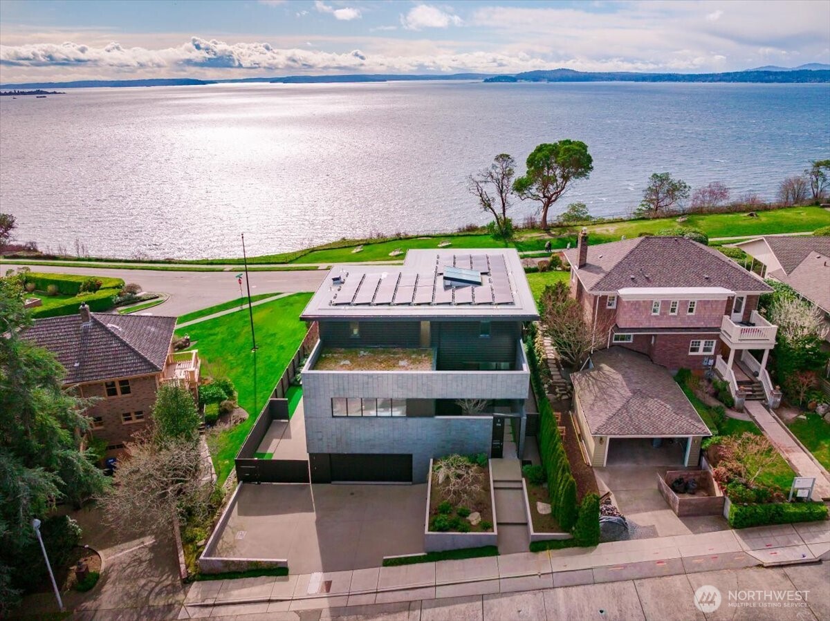 Property at 1914 Magnolia Boulevard W