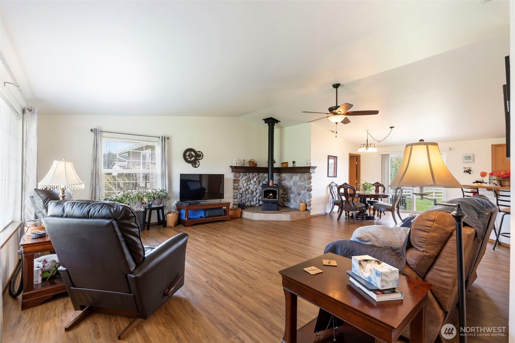689 Rhoades Road Winlock | Windermere Professional Partners