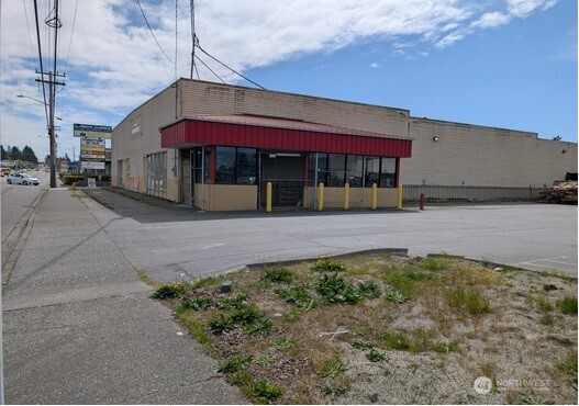 Property at 1333 Riverside Drive