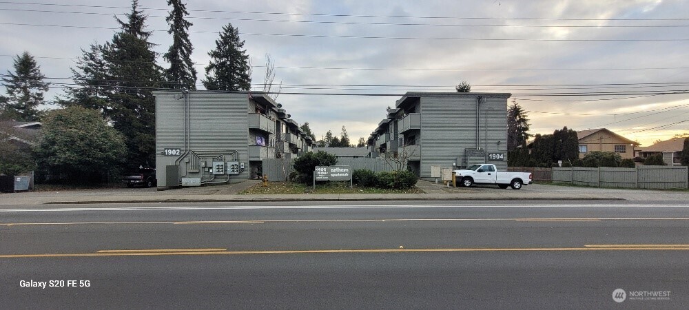 Property at 1902 -1904 W Casino Road
