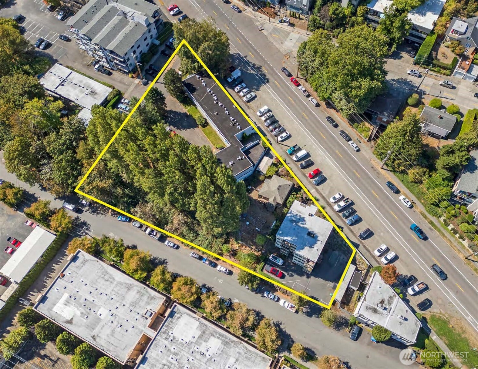 Property at 2600 -2626 Thorndyke Avenue W