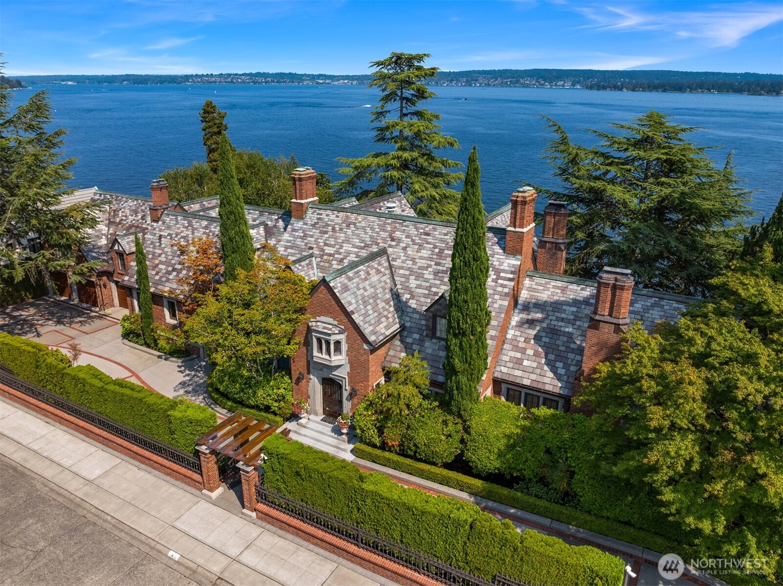 Property at 3038 E Laurelhurst Drive NE
