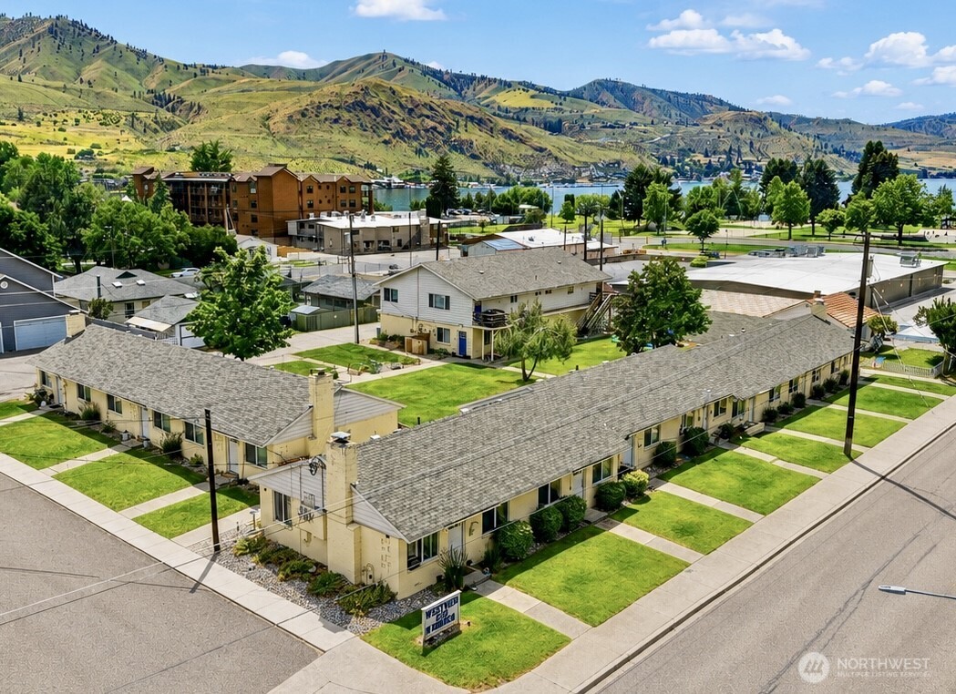 Property at 315 W Gibson Avenue