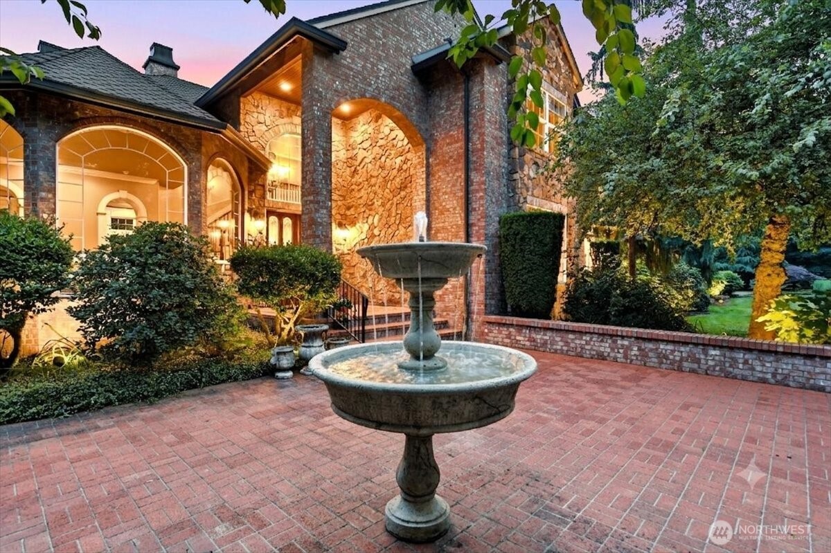 Property at 8711 NE 154th Circle
