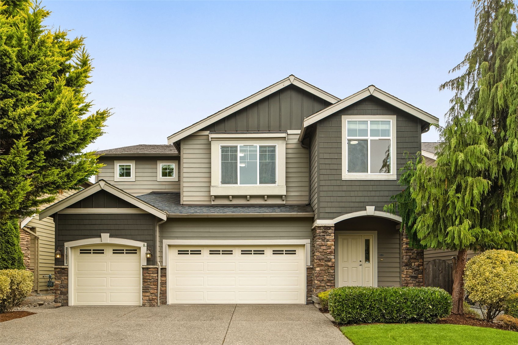 Property photo for 21521 37th Avenue SE