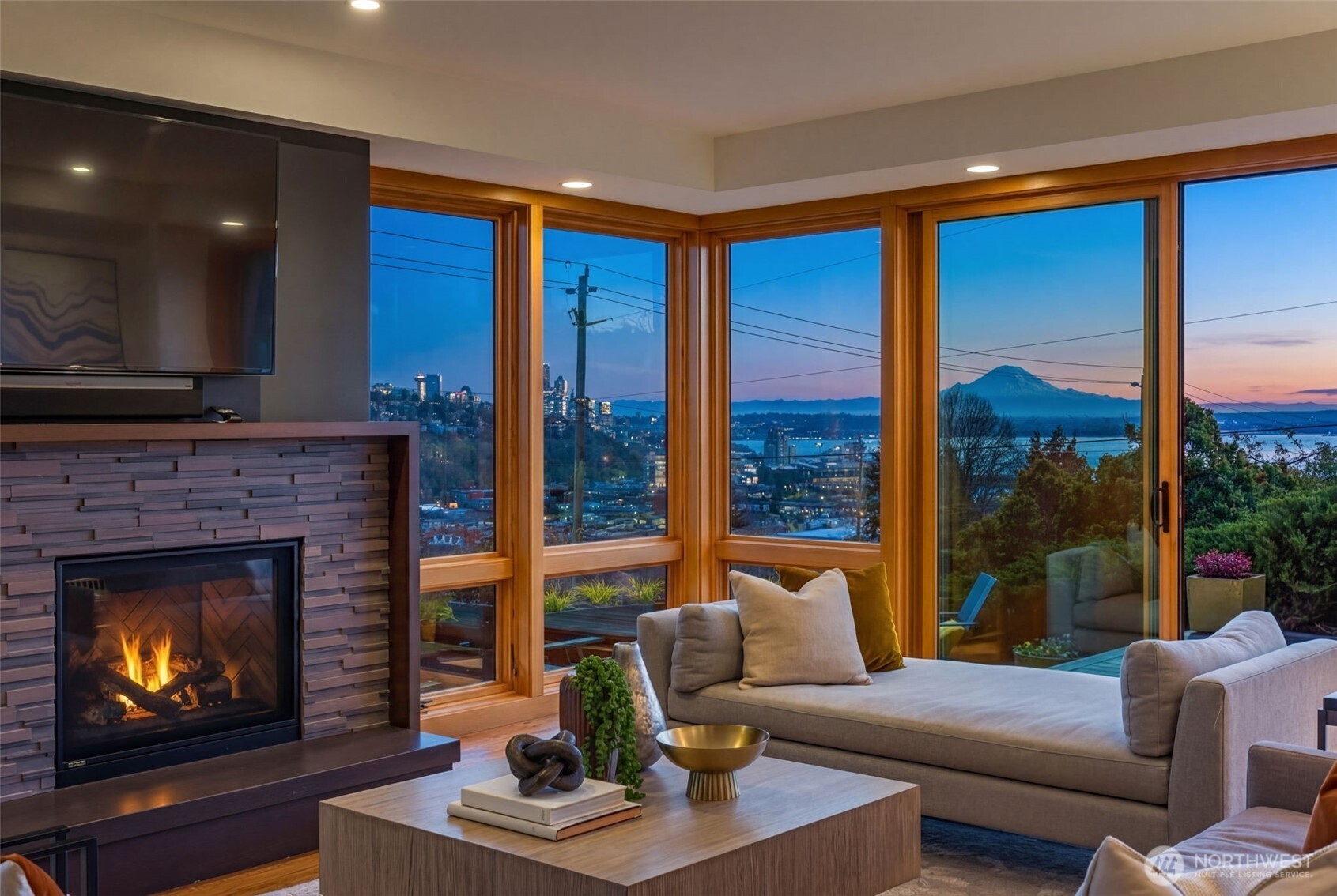 Property at 2506 W Halladay Street