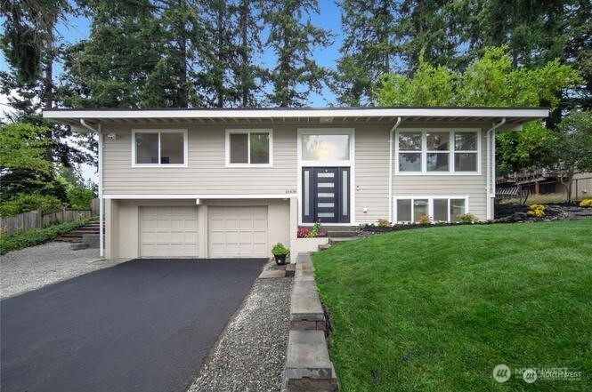 Property photo for 16436 SE 8th St