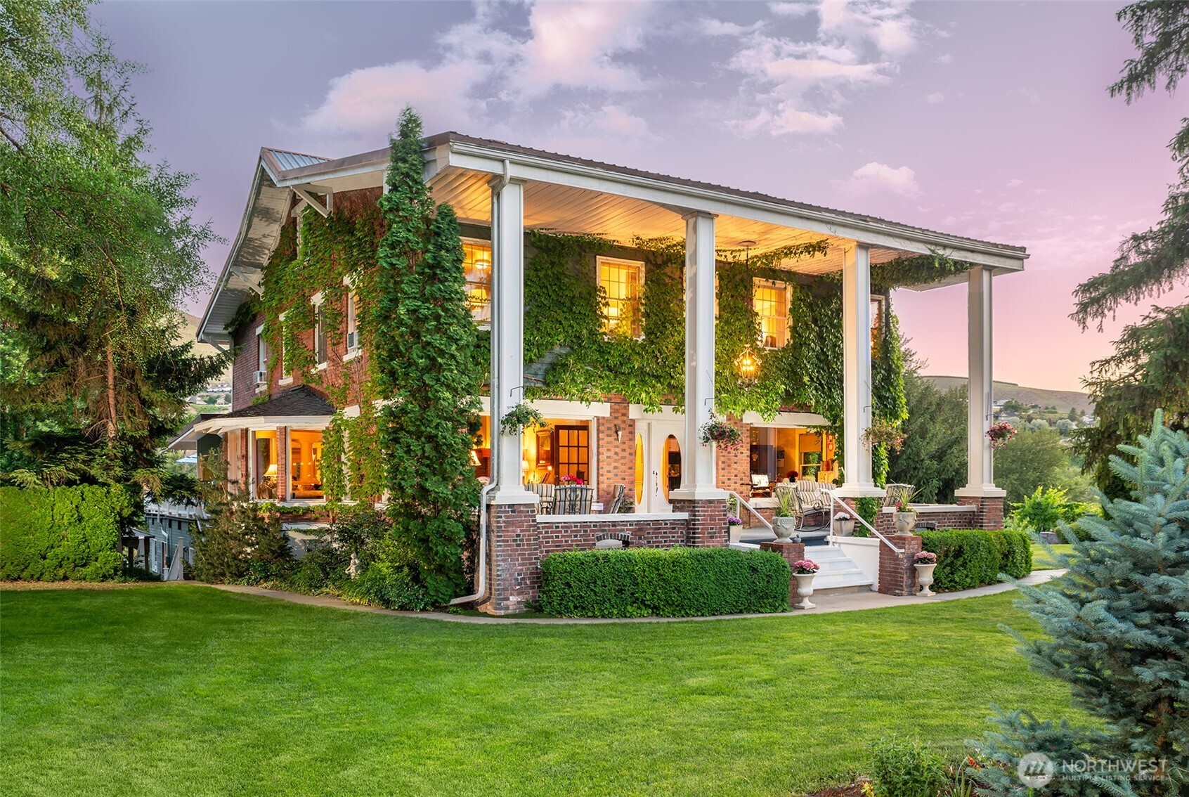 Property at 1611 Love Lane