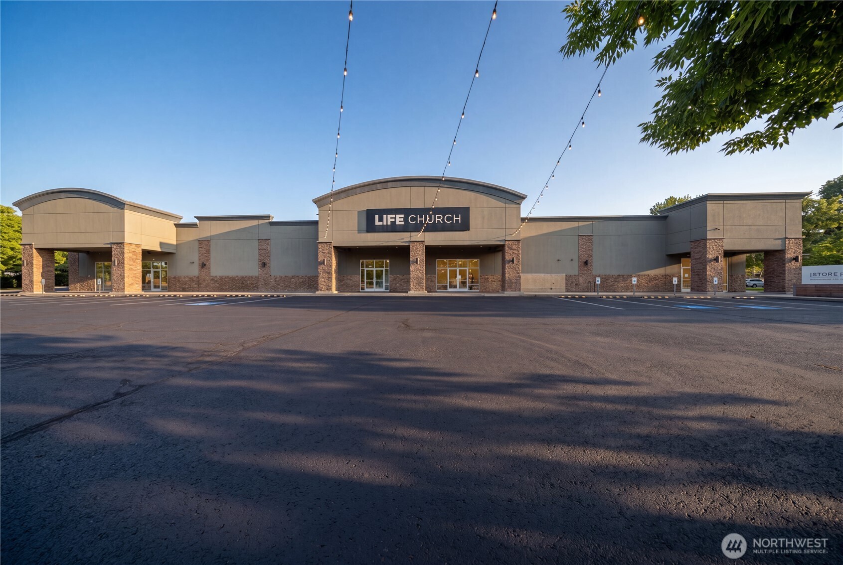 Property at 611 S 9th Avenue