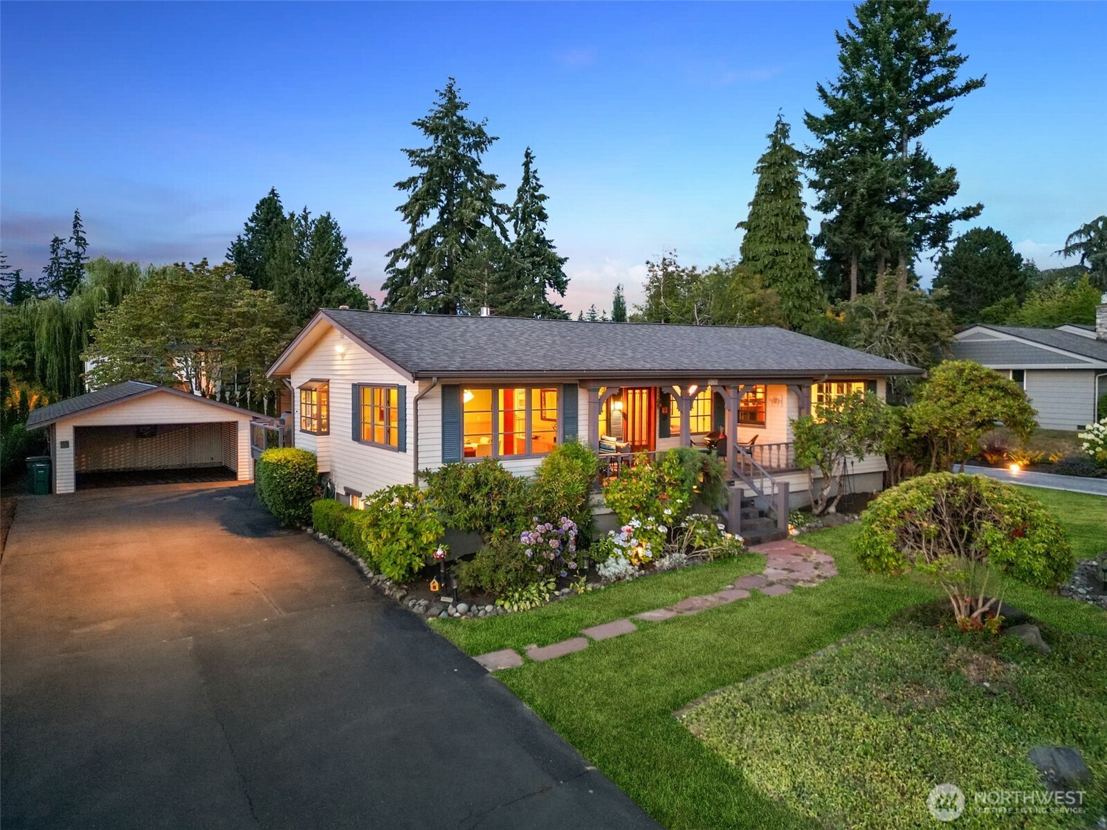 Property at 916 18th Avenue W