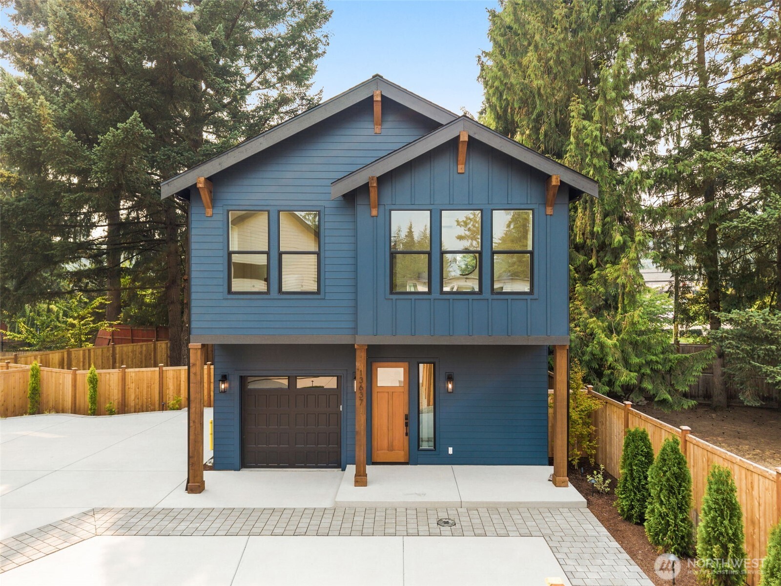 Property photo for 13637 103rd Avenue NE