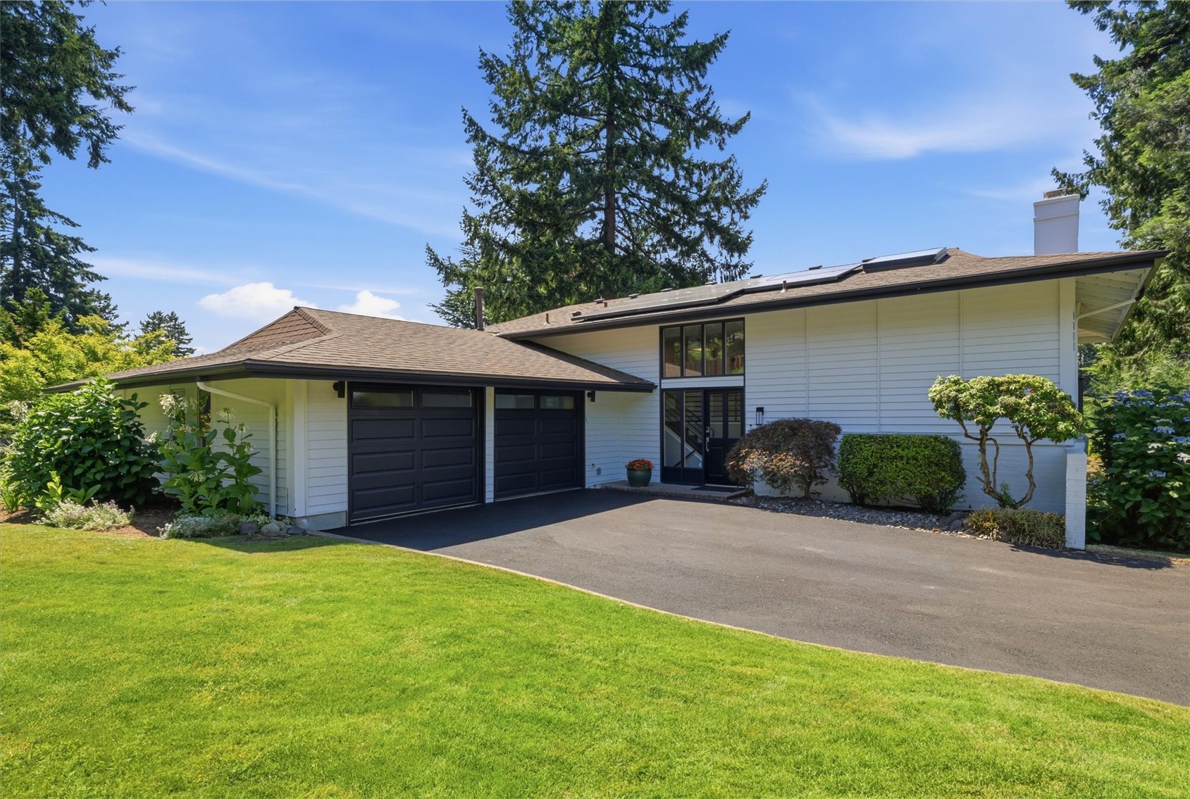 Property photo for 4802 111th Avenue NE